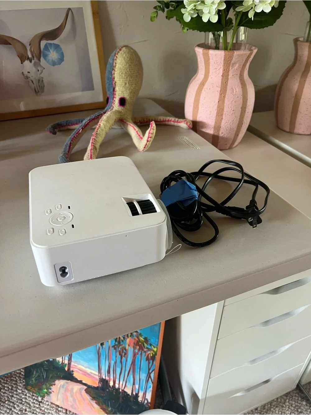 HOMP0W White Portable Mini Projector - Compact LED Home Theater